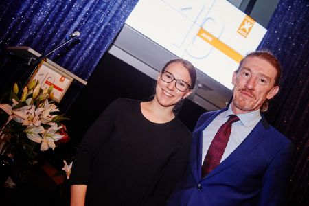 Johanna Kraft - hier mit Andreas Bremke - wird das Projekt Jugendbürgerstiftung leiten.