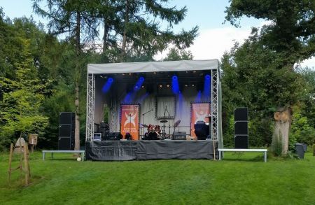 OpenStage goes Open-Air: offene Bühne im Grünen.