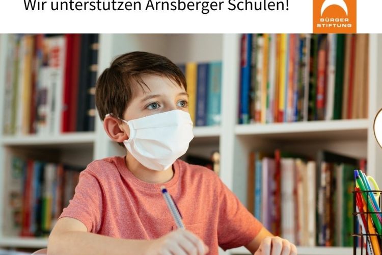 die portraits der frauen wurden angebracht